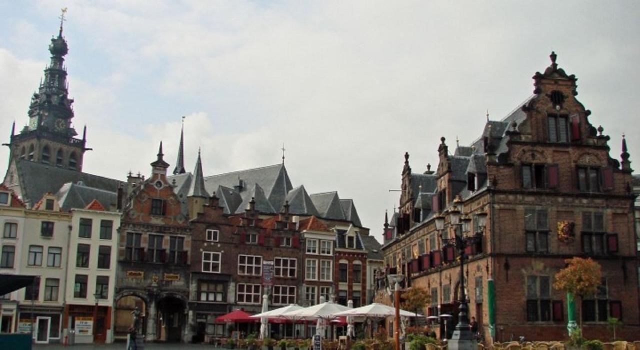 Gastenverblijf Aan De Bagijnstraat Heumen Extérieur photo